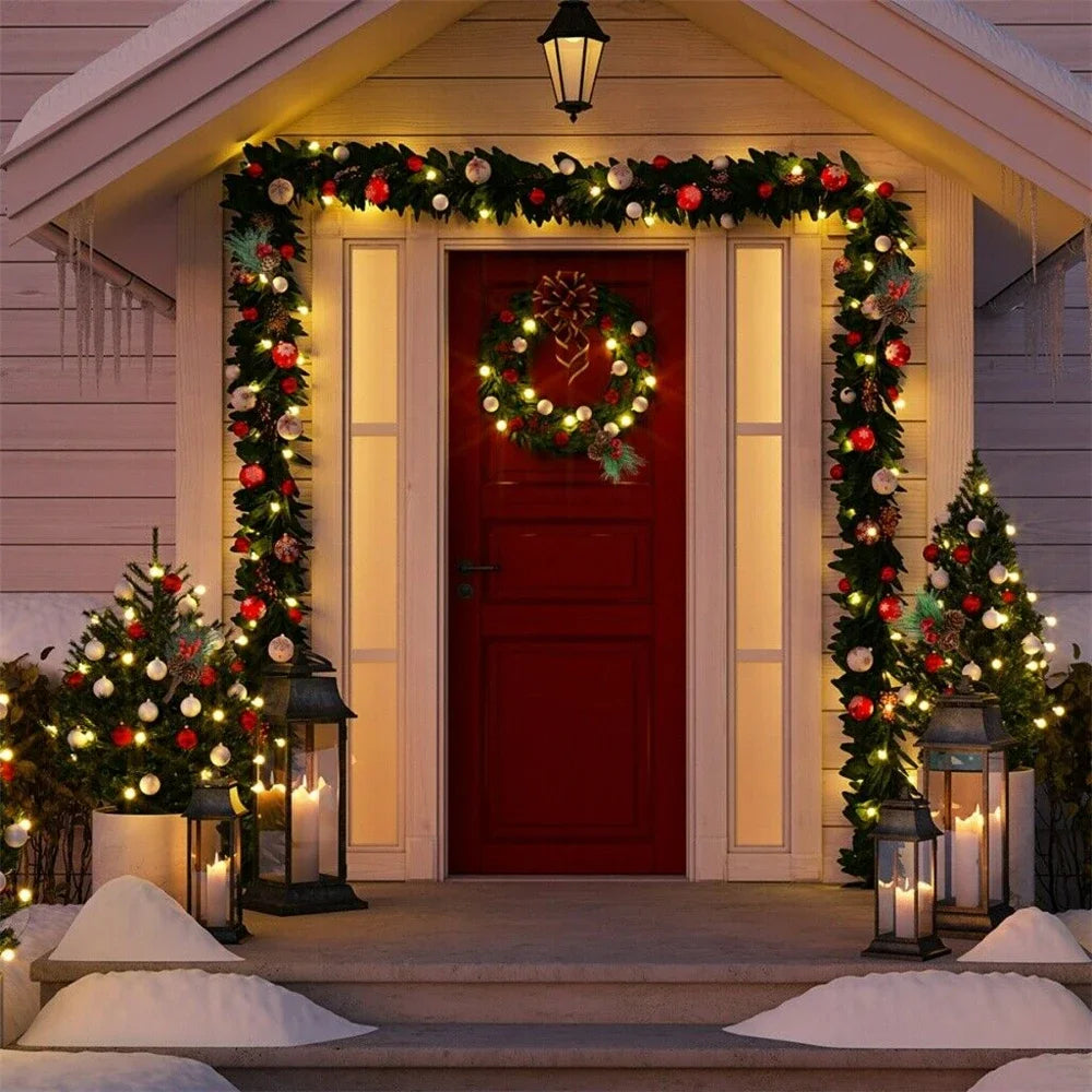 1/5 Stück Weihnachts-Dekoration – Künstliche Tannenzapfen mit Roten Beeren für Baum Anhänger & Festliche Deko“
