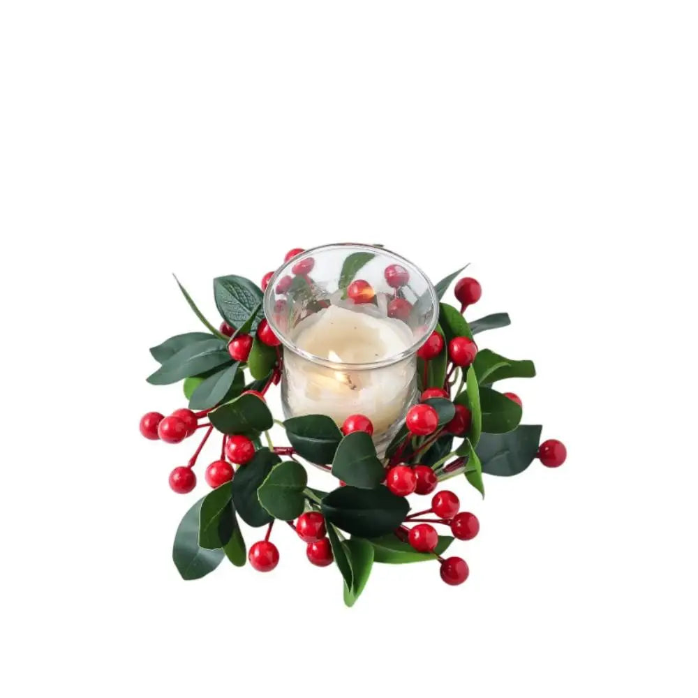 NordCandle™ – Weihnachtskranz mit Beeren & Tannenzapfen